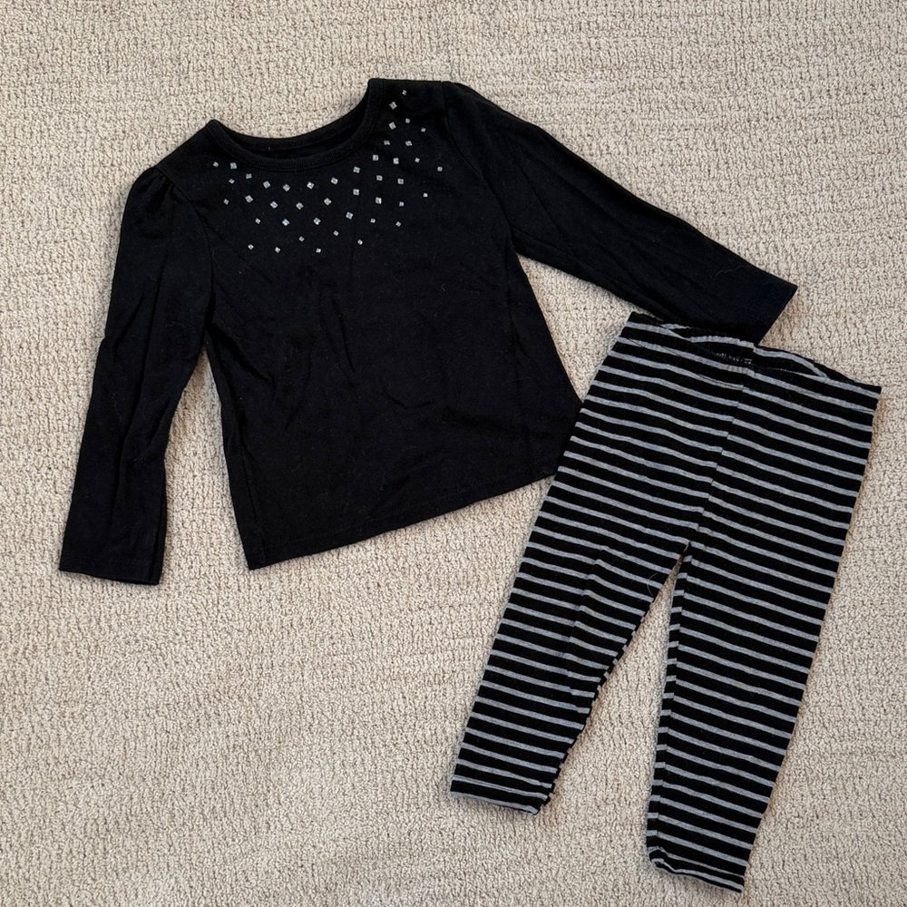 Garanimals 24 mo top and 18 mo leggings.